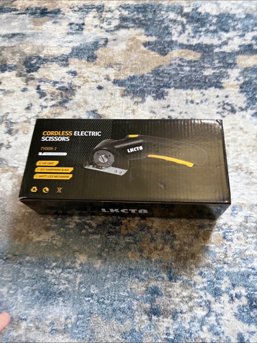 LKCTB Cordless Electric Scissors - Black and Yellow
